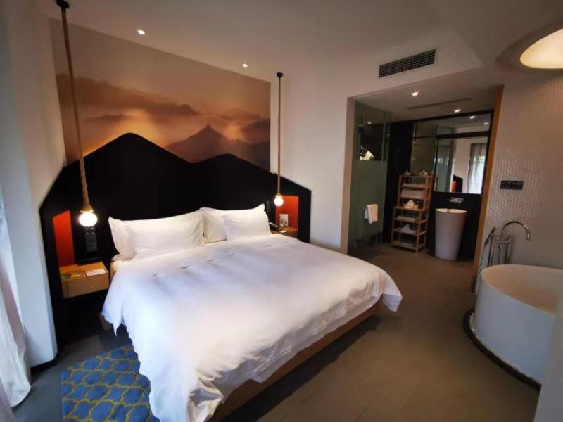 צ'נגדה Jinshanling Great Wall Hotel מראה חיצוני תמונה