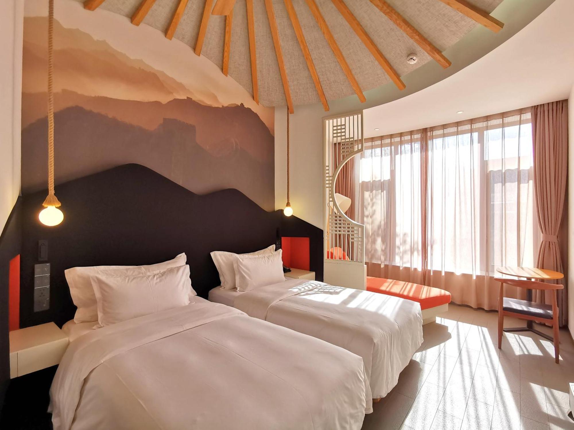 צ'נגדה Jinshanling Great Wall Hotel מראה חיצוני תמונה