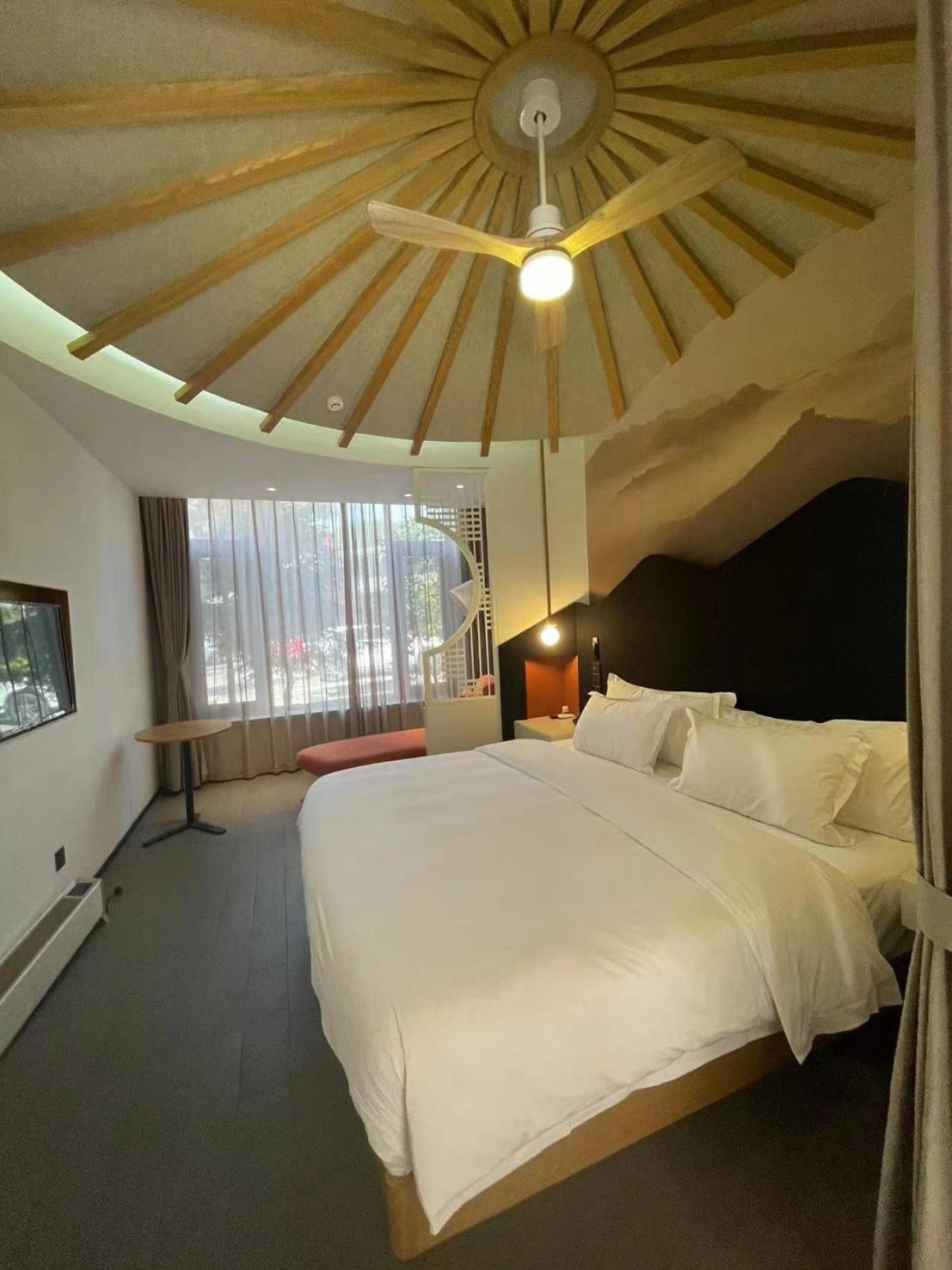 צ'נגדה Jinshanling Great Wall Hotel מראה חיצוני תמונה