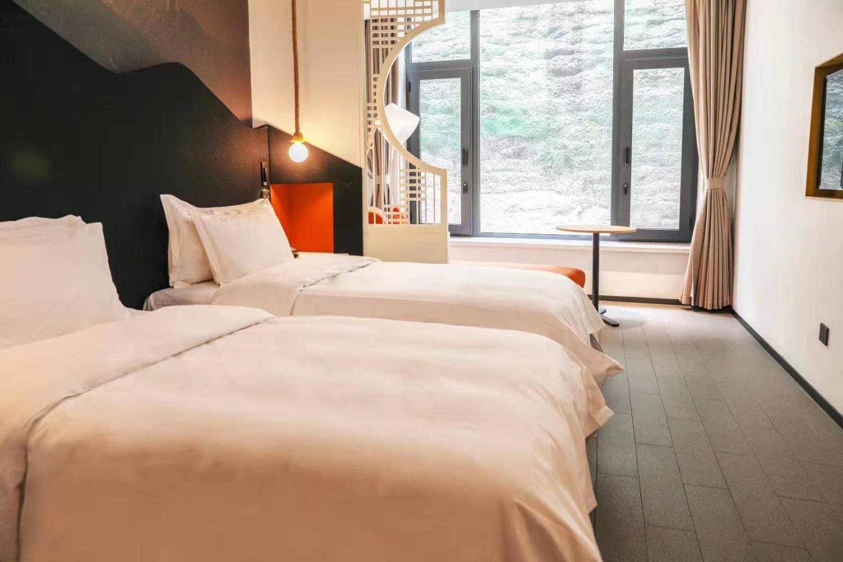צ'נגדה Jinshanling Great Wall Hotel מראה חיצוני תמונה